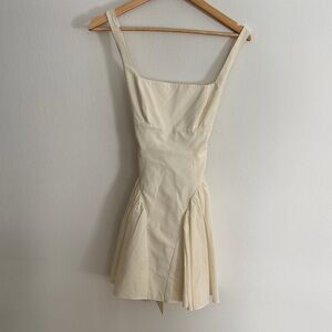 Elegant Cream Sleeveless Dress